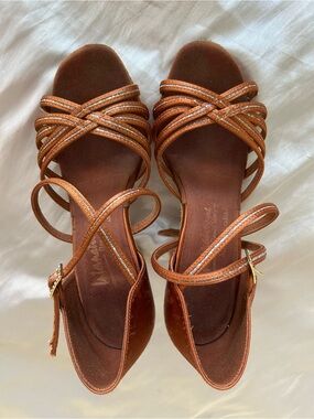 International Dance Shoes Latin in Cognac Tan With Sparkling Straps Size UK4.5